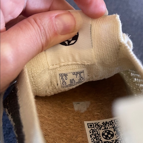 VGUC VANS UltraRange VR3 Animal - Marshmallow - Unisex - W-7.5 M 6.0 - Picture 7 of 8